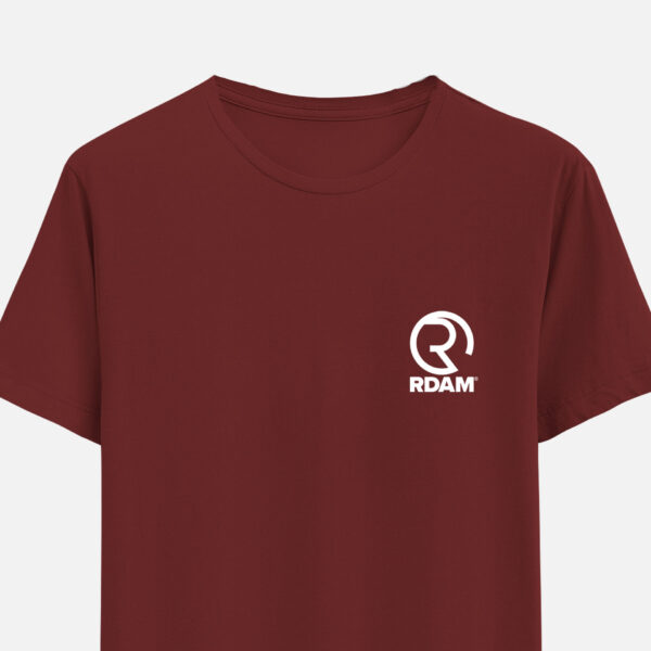 RDAM® | Classic Iconic Wit op Burgundy | T-Shirt