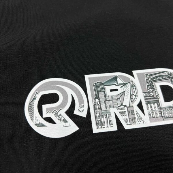 RDAM® | Skyline Illustrated B&W op Zwart | Sweater